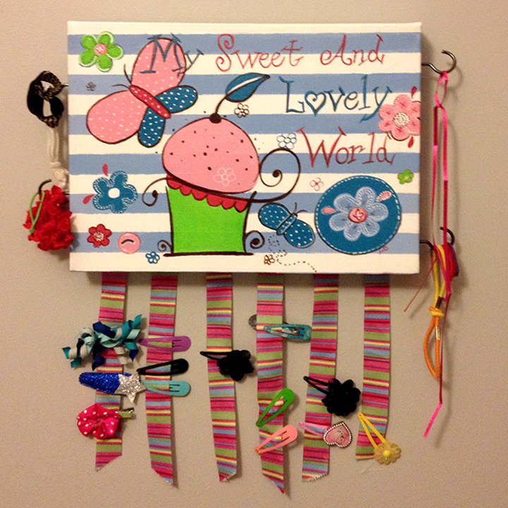 Sweet and Lovely World Hairbow Holder